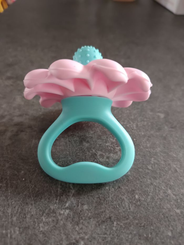 Anneau de dentition fleur - photo numéro 4