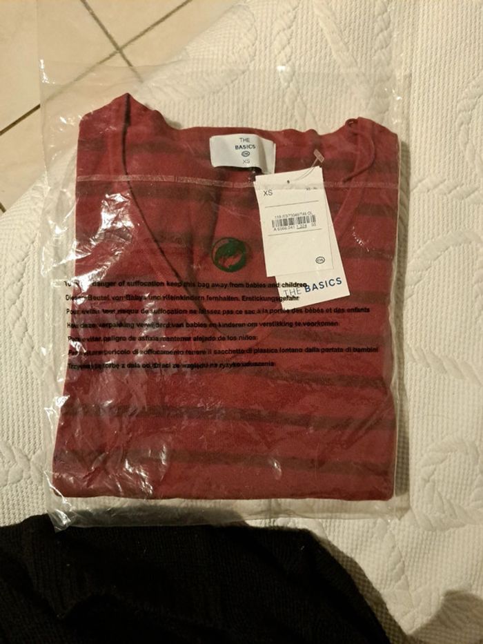 Pull col V Taille XS