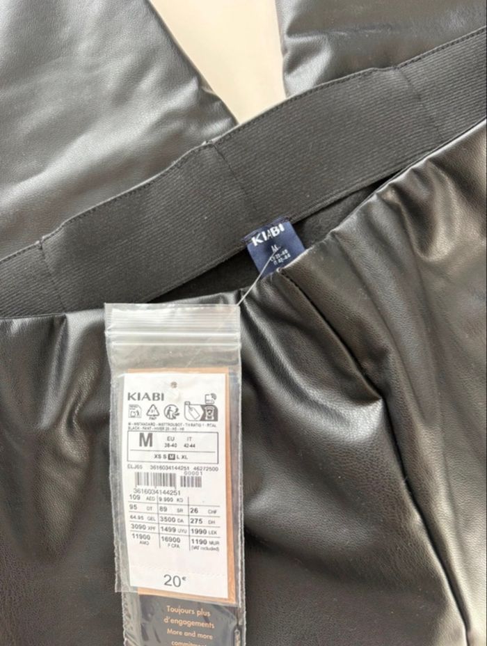 Pantalon en cuir neuf - photo numéro 3