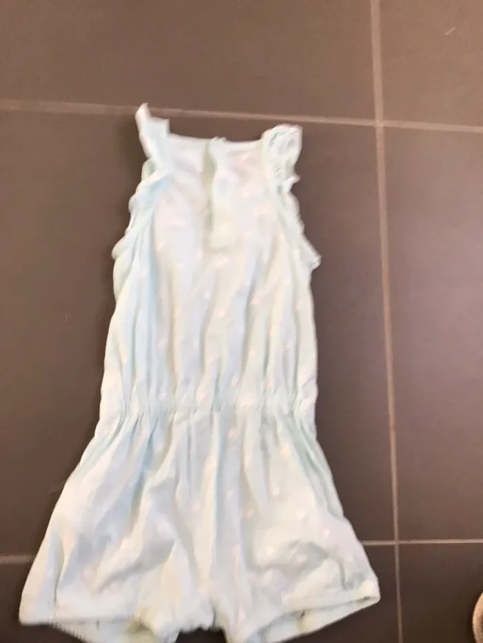 Combi short 36 mois en très bon état - photo numéro 2