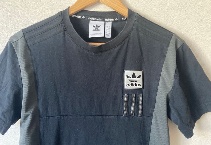Tee-shirt homme Adidas taille XS - photo numéro 4