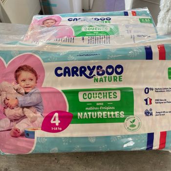 Lots 2 paquets de couches carryboo taille 4