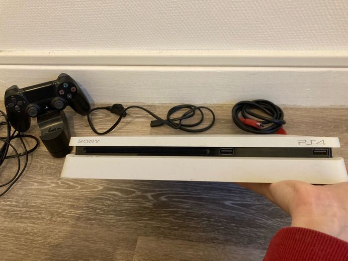 Console PS4 - photo numéro 2