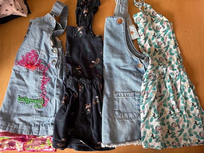 Gros lot vêtements fille 3 ans - Idéal pour la saison ! - photo numéro 3