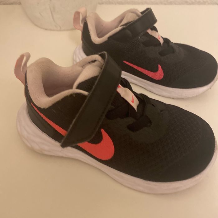 Basket nike pointure 23,5