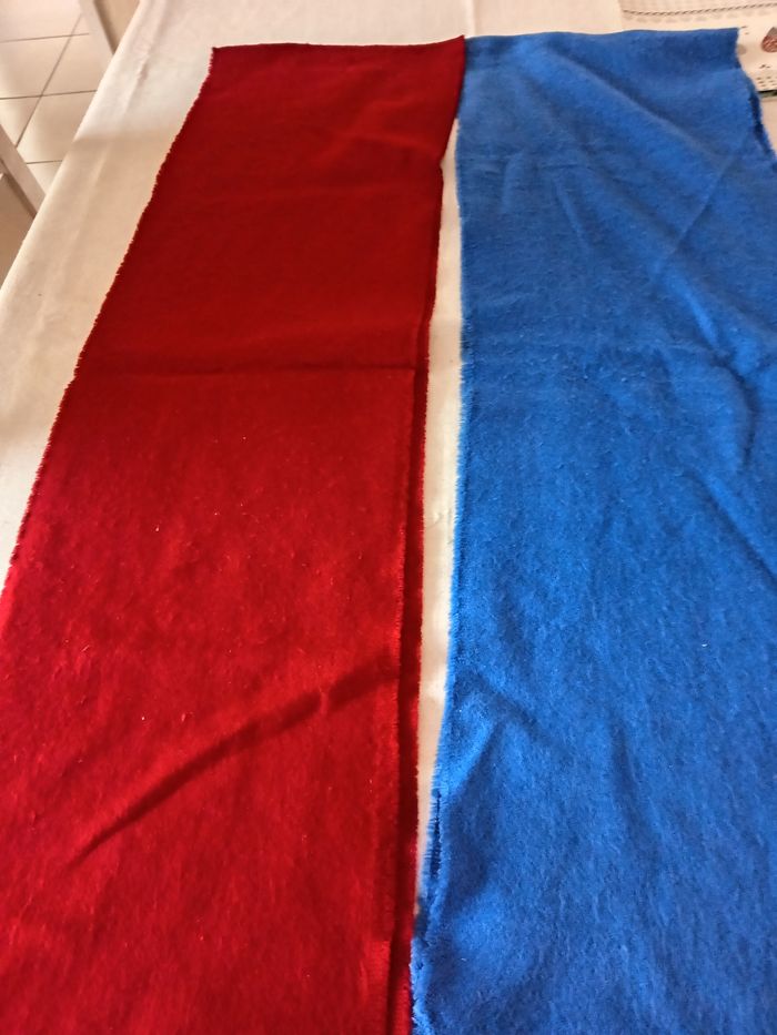 2 écharpes mixtes 24 x 1,60