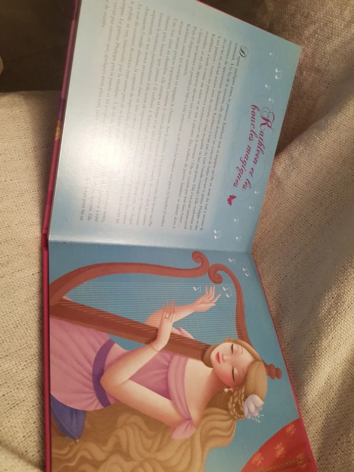 Livre Les bijoux des Princesses - photo numéro 4