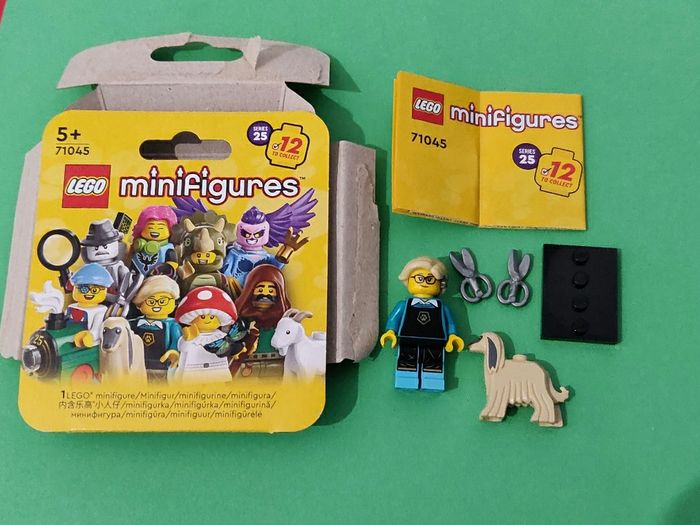 Minifig Lego Toiletteuse & chien - Parfait État - avec boîte Série 25 - Lego Original