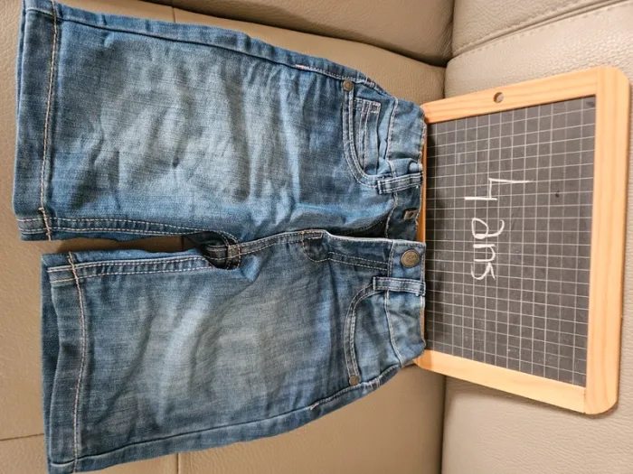Lot 3 shorts 4 ans - photo numéro 3