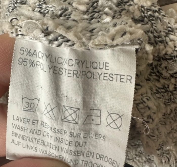 Gilet gris - photo numéro 3