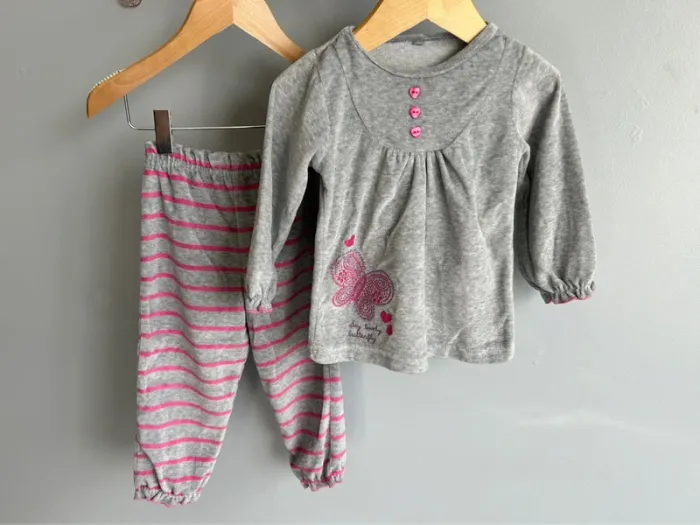 Pyjama velours fille 2 ans Tbe