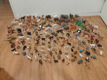 Figurine animaux Schleich ou Papo (4 euros par figurine)
