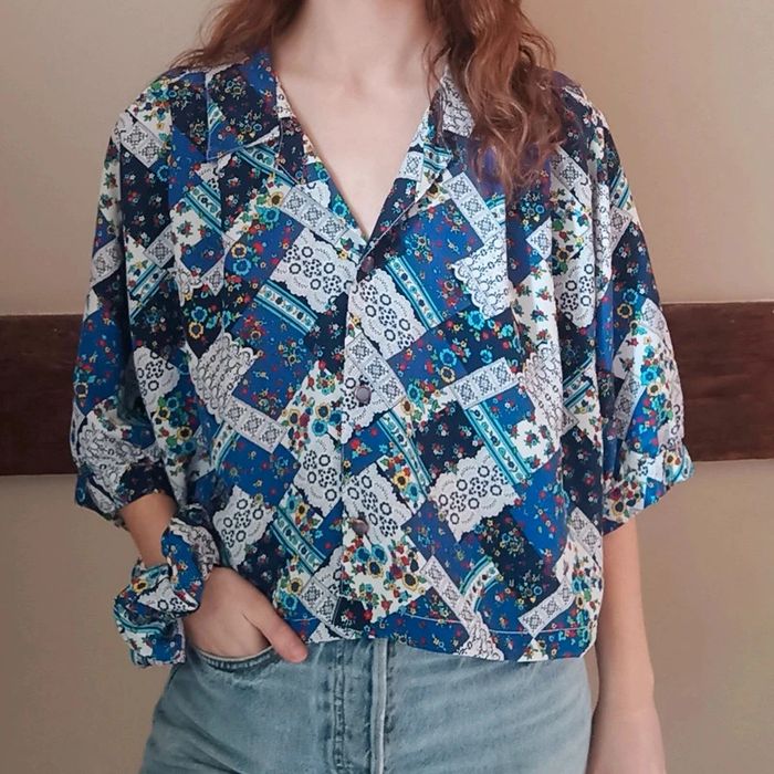 Chemisier upcyclé croppé et ses deux chouchous - photo numéro 2