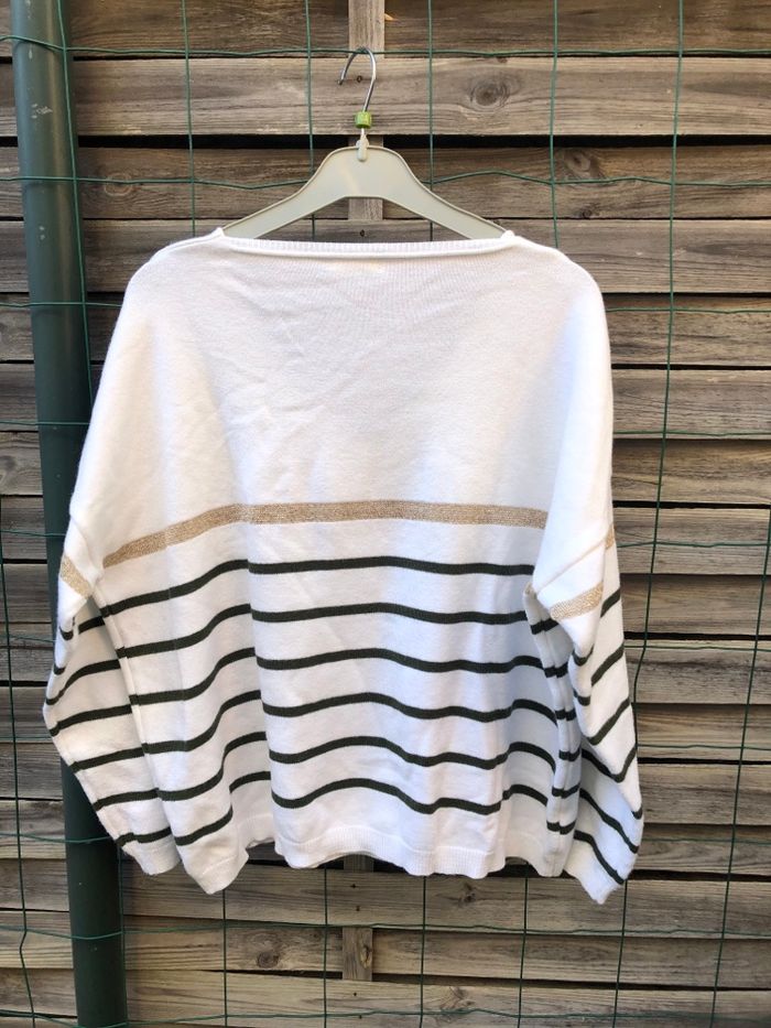 Pull col v  ineo made  in italy - photo numéro 3