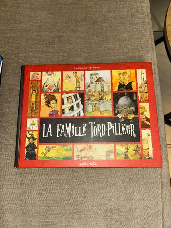 Livre la famille tord pilleur en excellent état