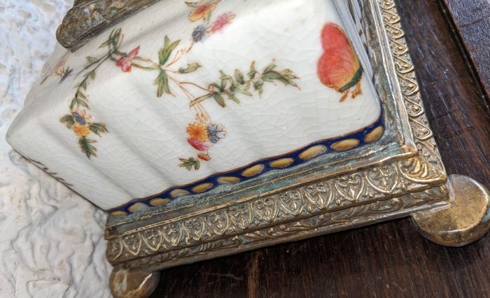 Ancien centre de table porcelaine - photo numéro 5