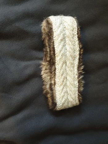 Neuf bandeau bonnet cache oreilles maille et fourrure