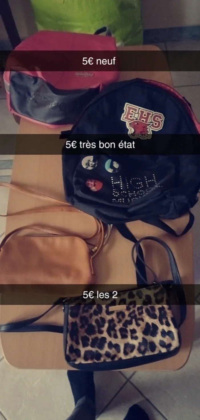 Lot fournitures scolaires et lot sacs