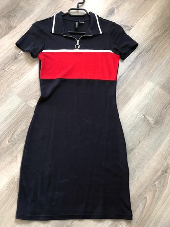 Robe bleu marine rouge blanc