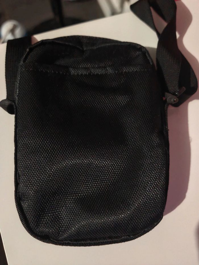 Sacoche Nike noir - photo numéro 2