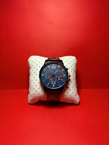 montre Geneva noir, cadran bleu à quartz pour hommes avec date