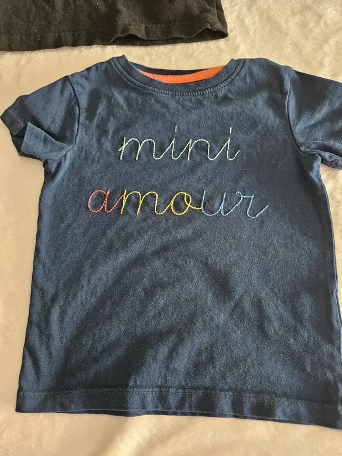 2 T-shirts à message 2 ans - photo numéro 3