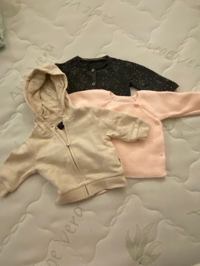 Lot vetements 3 mois - photo numéro 2
