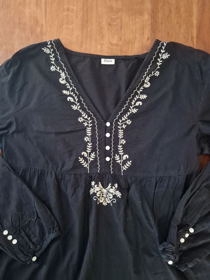 robe avec broderies - photo numéro 2