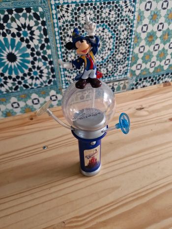 Figurine mickey  lumineuse toujours disneyland paris