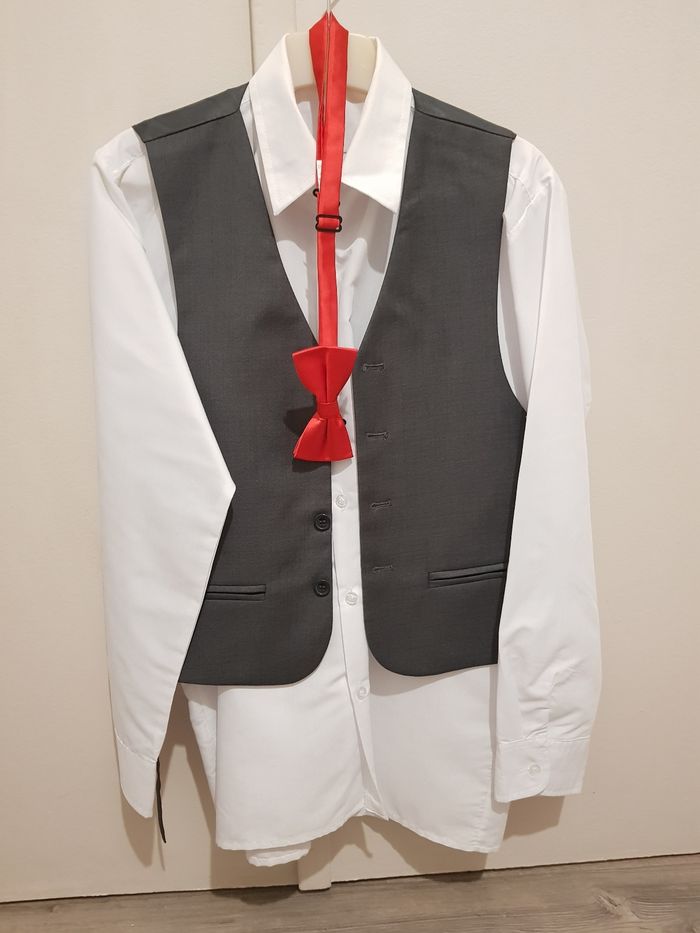Ensemble Tailleur Garçons 3 pièces + chemise + nœud papillon