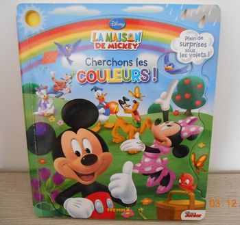 Livre enfant Disney Les couleurs neuf