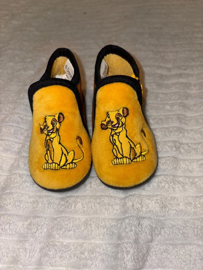 Chausson roi lion