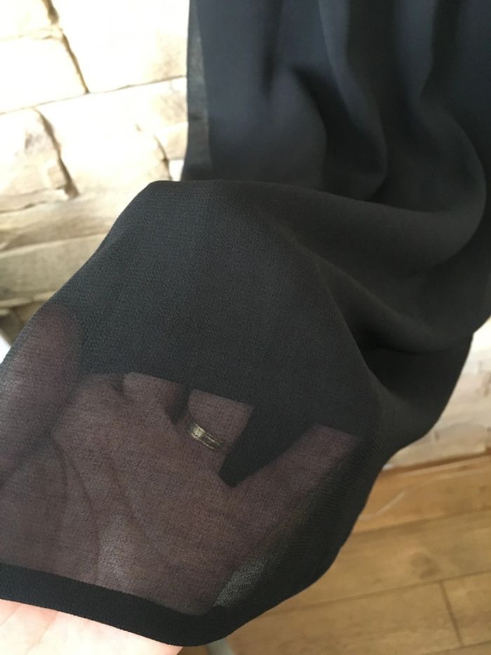 *Jolie robe noire taille 38 ETAM. - photo numéro 2