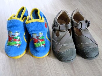 Chaussure cuir + chausson Garçon pointure 22 Babar et MOD8 bleu lot TBE