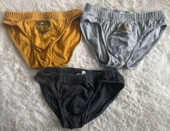 Lot 3 slips 6/8 ans Jurassic World