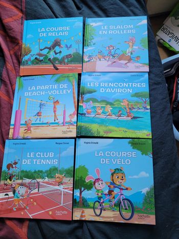 Petits livres Hachette esprit sportif