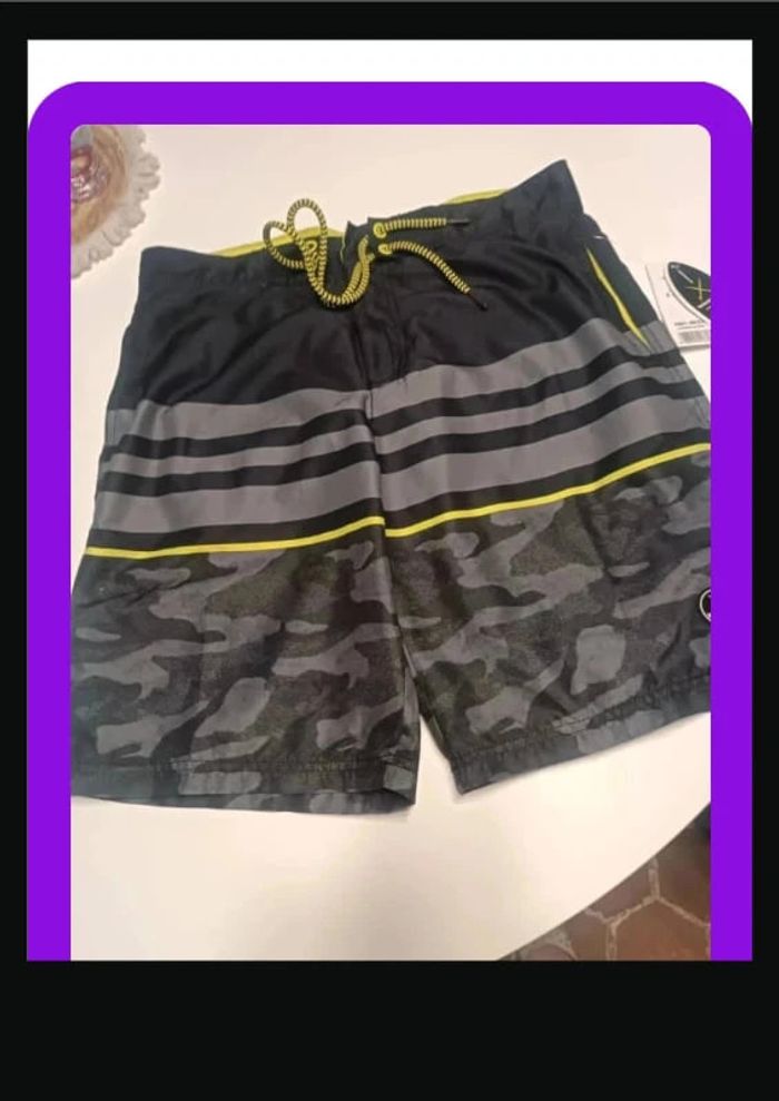Short de bain 38/40