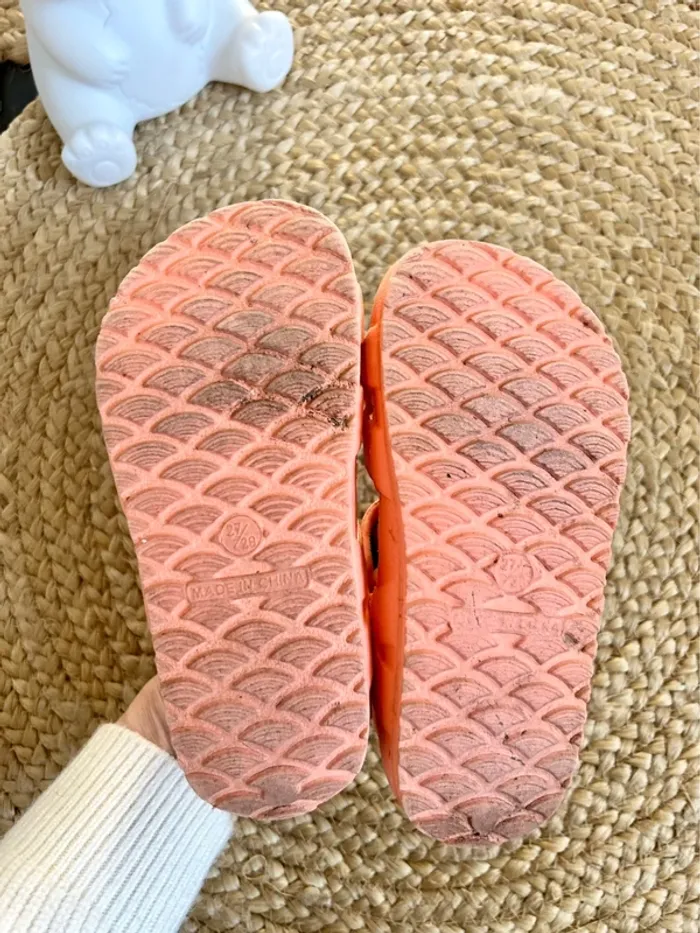 Sandales rose corail souple pointure 27/28 - photo numéro 6