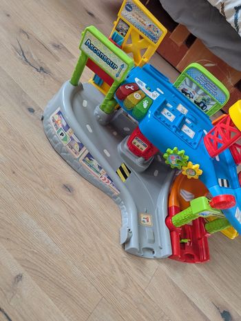 Garage tut tut bolide