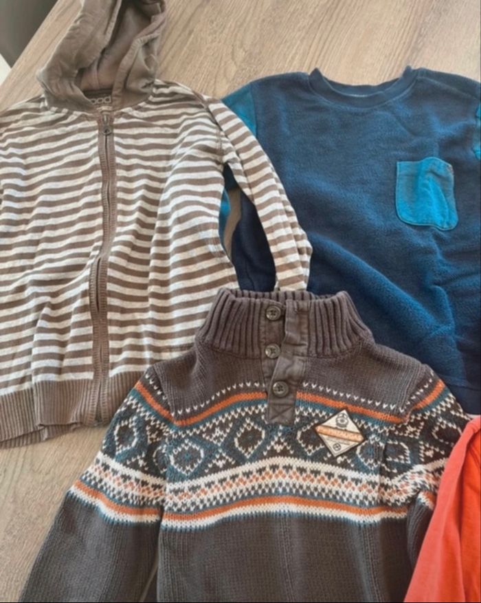 Lot de pull taille 10 ans - photo numéro 2