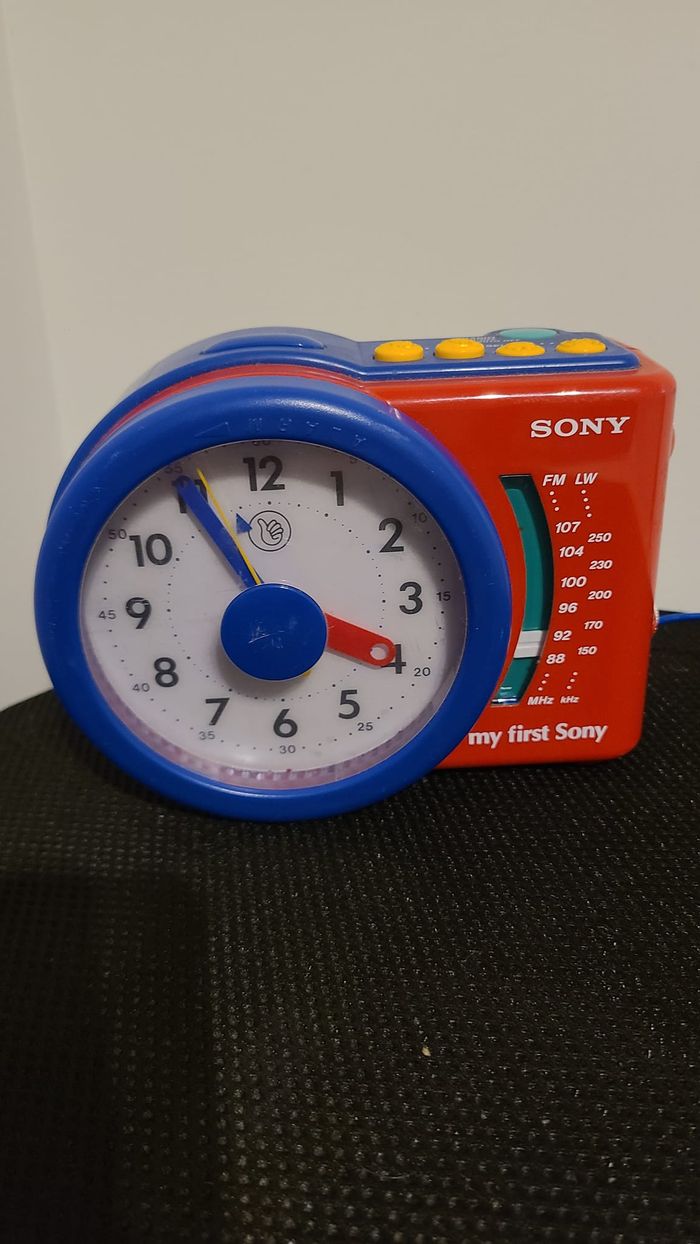 Radio-réveil analogique vintage SONY, My First Sony FM/AM - photo numéro 2