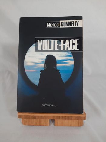 Michael Connelly, Volte-face, C8