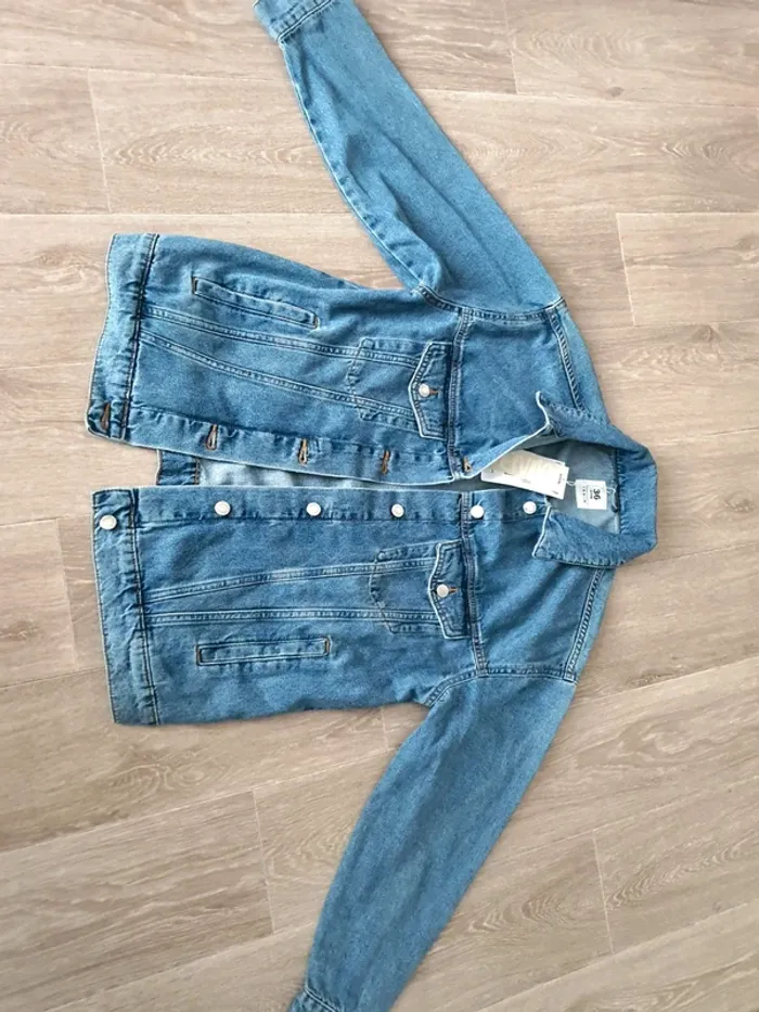 Veste en jean taille 36 coupe oversive - neuve - photo numéro 9