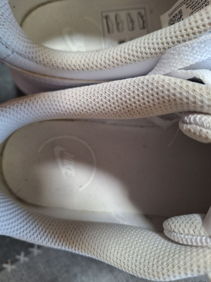 Vends baskets blanche vision alta Nike - photo numéro 10