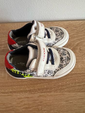 Basket geox bon état taille 22