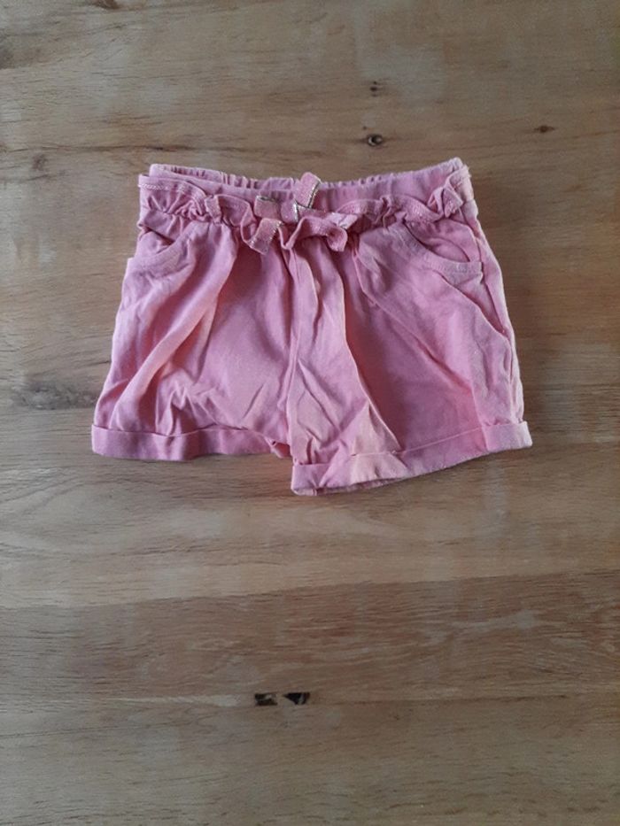 Short fille 1 an