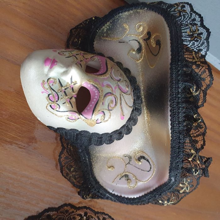 lot 3 masques garantie Venise - photo numéro 5
