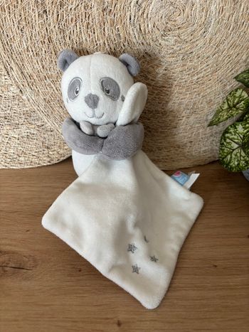 Doudou panda gris blanc mouchoir étoile sucre d orge 