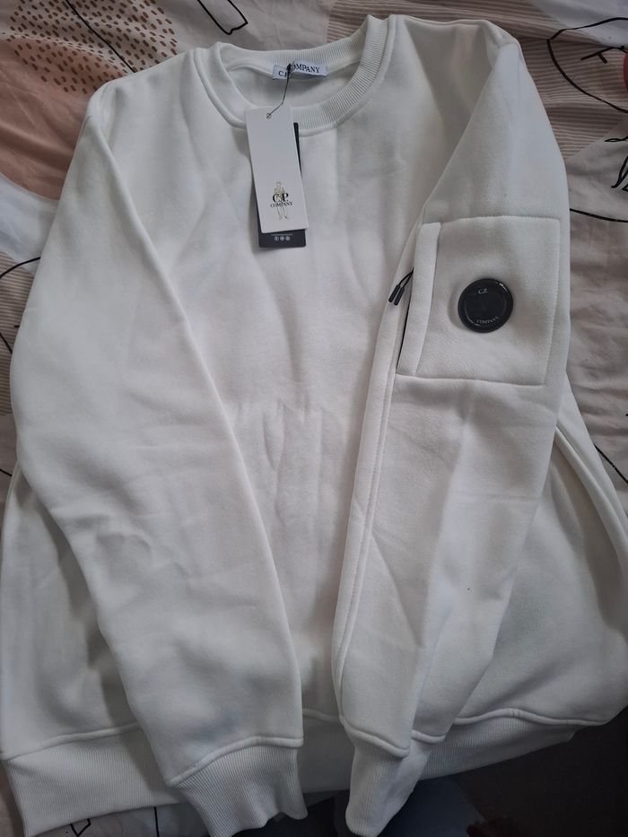 Pull homme C.P company - photo numéro 2