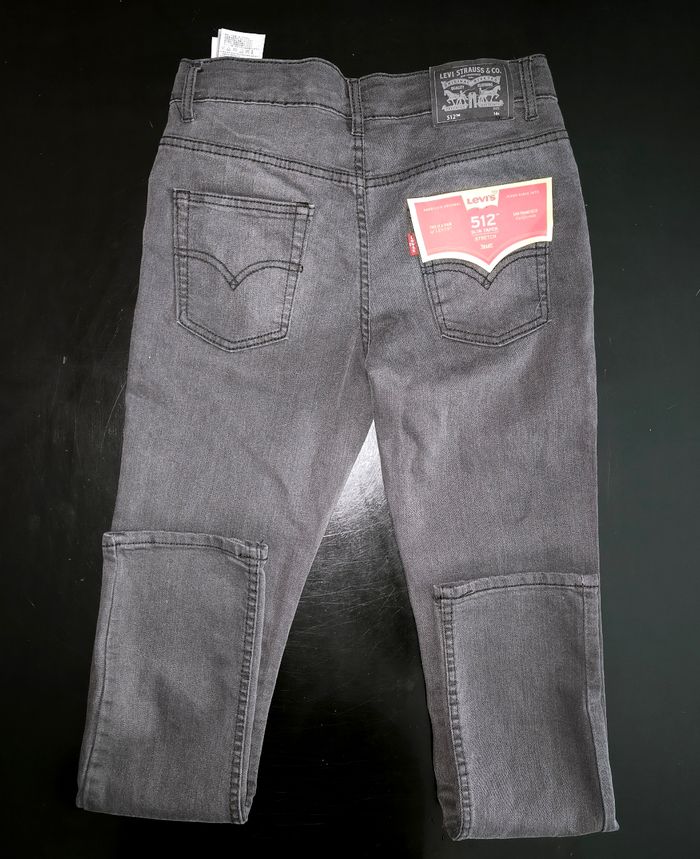 Jean Levi's - photo numéro 2